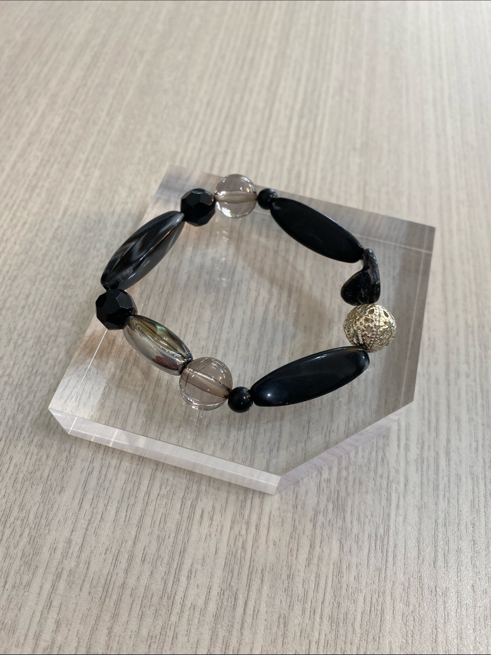 Black Beaded Stretch Bracelet with Accent
